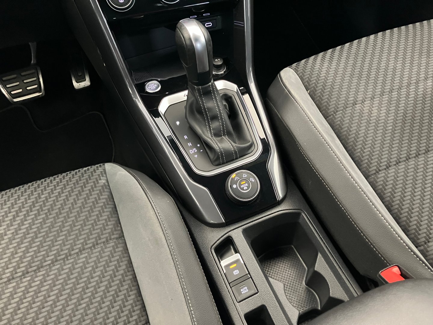 VW T-Roc Sport TDI SCR 4MOTION DSG | Bild 22 von 36