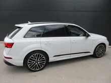 Thumbnail-Foto von Fahrzeug