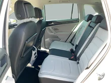 VW Tiguan Highline TDI SCR 4MOTION DSG in Oryxweiß Perlmuttef.
