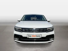 VW Tiguan Highline TDI SCR 4MOTION DSG in Oryxweiß Perlmuttef.