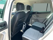 VW Tiguan Highline TDI SCR 4MOTION DSG in Oryxweiß Perlmuttef.