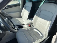 VW Tiguan Highline TDI SCR 4MOTION DSG in Oryxweiß Perlmuttef.
