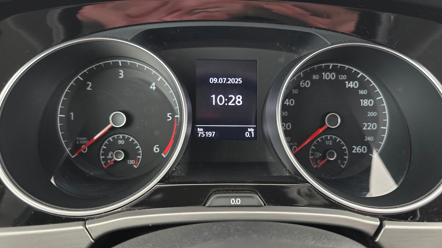 VW Touran Comfortline TDI | Bild 14 von 25