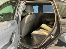 VW Taigo R-Line TSI in DEEP BLACK PERLEFFEKT