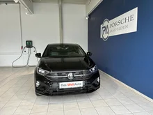 VW Taigo R-Line TSI in DEEP BLACK PERLEFFEKT