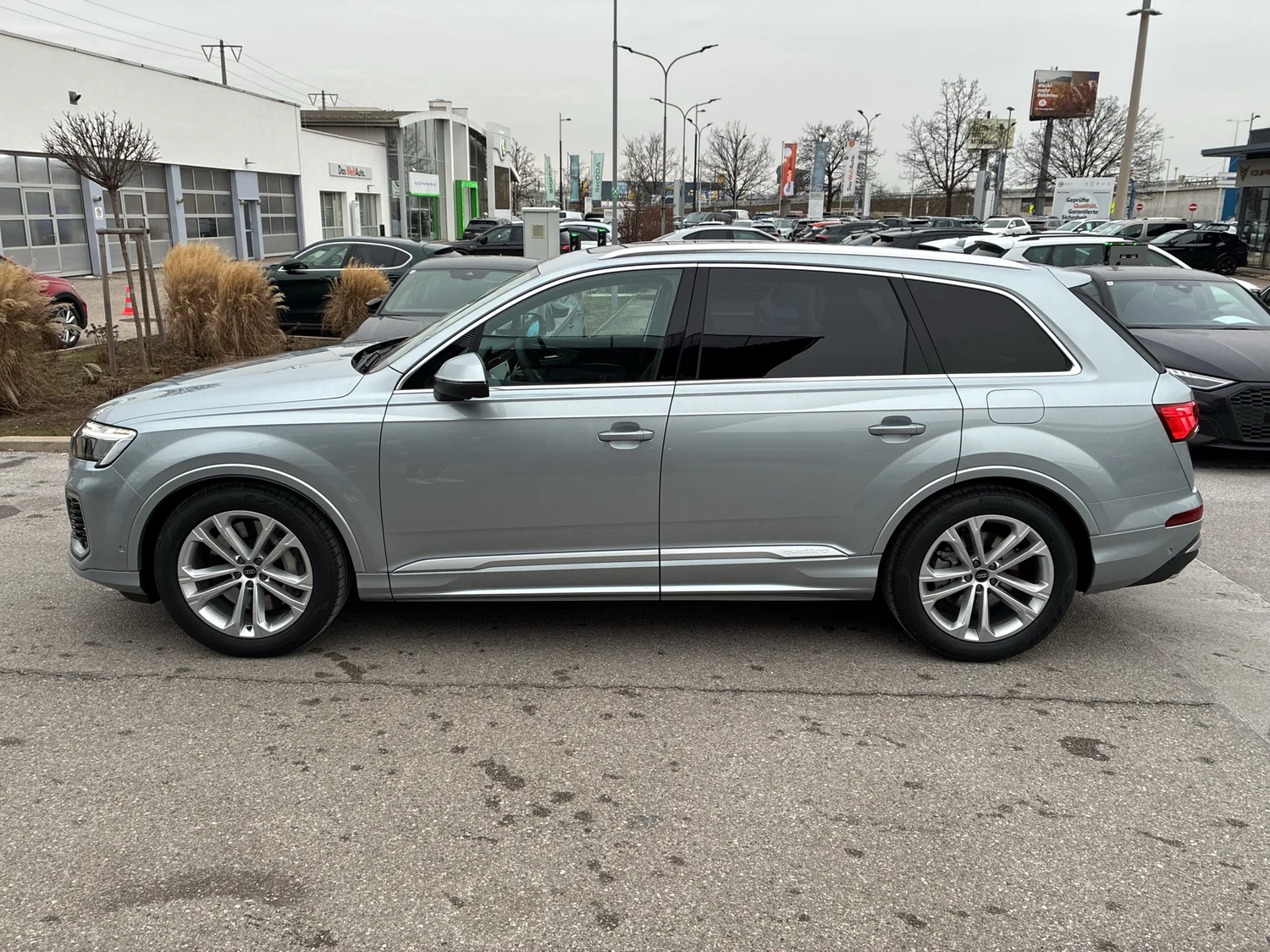 Bild eines Audi Q7 55 TFSI e quattro 290 kW