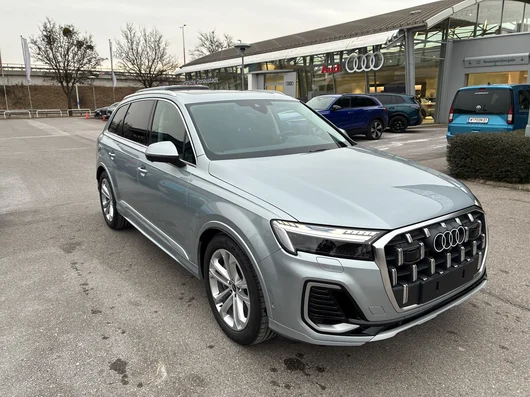 Bild eines Audi Q7 55 TFSI e quattro 290 kW