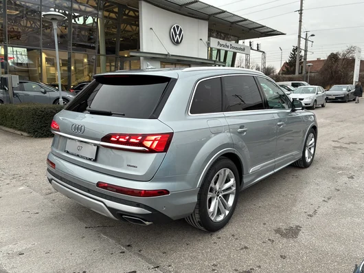 Bild eines Audi Q7 55 TFSI e quattro 290 kW