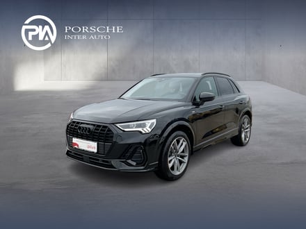 Audi Q3 35 TFSI admired