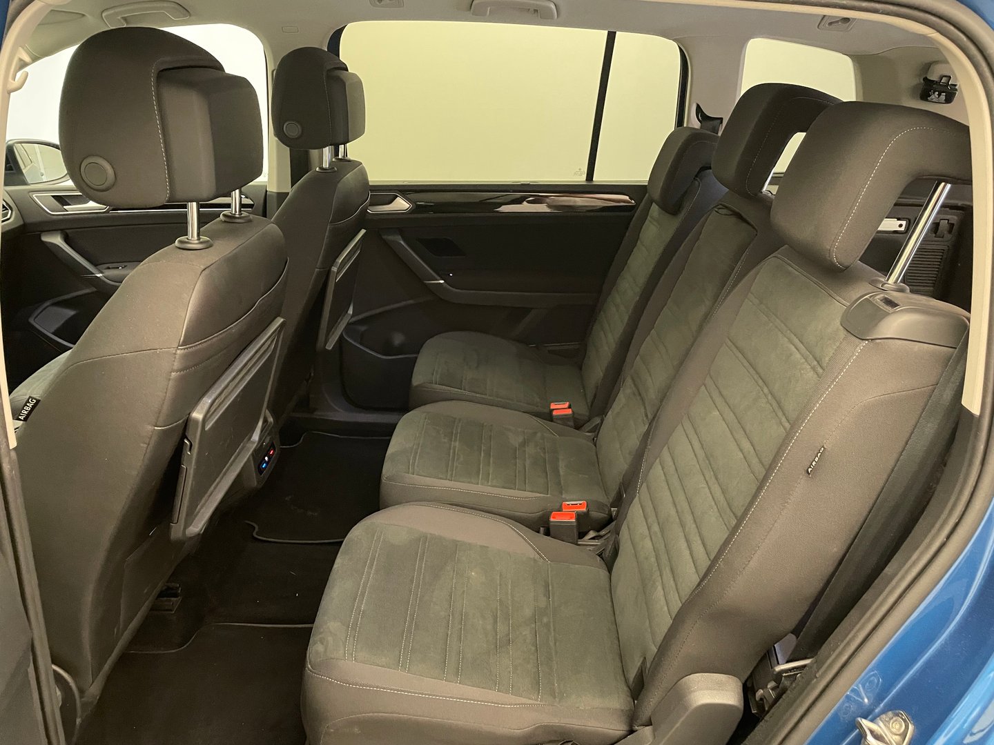 VW Touran Highline TDI SCR DSG 7-Sitzer | Bild 31 von 39