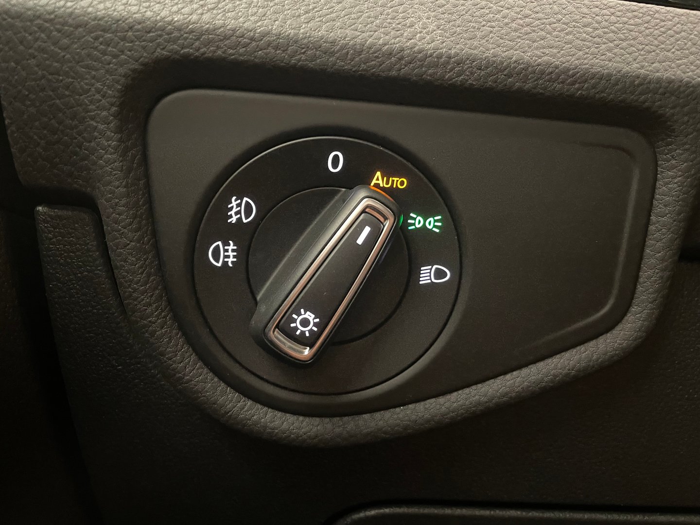 VW Touran Highline TDI SCR DSG 7-Sitzer | Bild 10 von 39