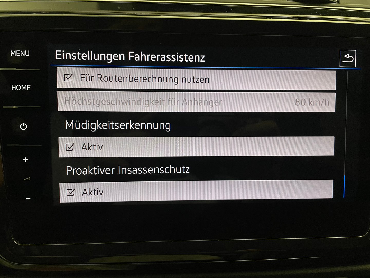 VW Touran Highline TDI SCR DSG 7-Sitzer | Bild 27 von 39