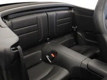 Porsche 911 Carrera S Cabriolet I (992) in tiefschwarzmetallic/schwarz