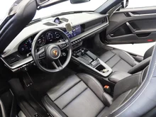 Porsche 911 Carrera S Cabriolet I (992) in tiefschwarzmetallic/schwarz