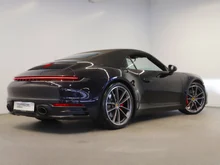 Porsche 911 Carrera S Cabriolet I (992) in tiefschwarzmetallic/schwarz