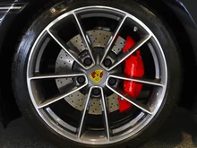 Porsche 911 Carrera S Cabriolet I (992) in tiefschwarzmetallic/schwarz