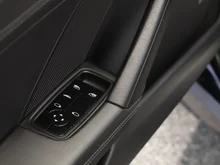 Porsche 911 Carrera S Cabriolet I (992) in tiefschwarzmetallic/schwarz