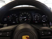 Porsche 911 Carrera S Cabriolet I (992) in tiefschwarzmetallic/schwarz