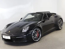 Porsche 911 Carrera S Cabriolet I (992) in tiefschwarzmetallic/schwarz