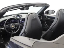 Porsche 911 Carrera S Cabriolet I (992) in tiefschwarzmetallic/schwarz