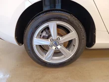 Volvo V40 T3 in weiss - normal