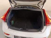 Volvo V40 T3 in weiss - normal
