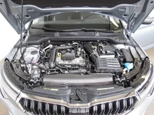 Škoda Kamiq Selection TSI in Smokey Diamond-Silber Metallic