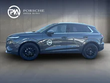 Audi Q3 TFSI 110 kW  intense in Tamboragrau Metallic