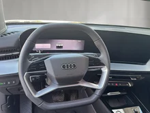 Audi Q3 TFSI 110 kW  intense in Tamboragrau Metallic