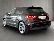 Audi A1 Sportback 25 TFSI intense in Mythosschwarz Metallic