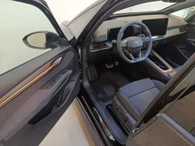 CUPRA Born PLUS 58/61 140kW/190PS in Nacht-Schwarz Metallic