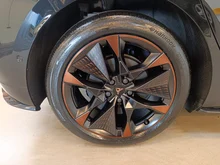 CUPRA Born PLUS 58/61 140kW/190PS in Nacht-Schwarz Metallic