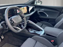 Audi Q5 SUV TDI quattro 150 kW in Arkonaweiss