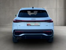 Audi Q5 SUV TDI quattro 150 kW in Arkonaweiss