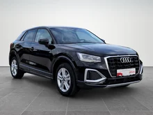 Audi Q2 35 TFSI advanced in 0E Mythosschwarz Metallic