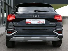 Audi Q2 35 TFSI advanced in 0E Mythosschwarz Metallic