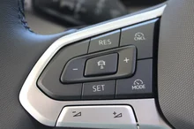 VW T-Roc Style eTSI DSG in Grenadillschwarz Metallic