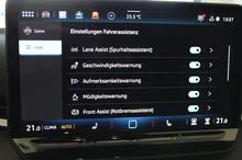 VW T-Roc Style eTSI DSG in Grenadillschwarz Metallic