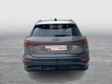Audi Q6 e-tron quattro business in Daytonagrau Perleffekt