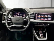 Audi Q4 e-tron 40 e-tron business in MYTHOSSCHWARZ METALLIC