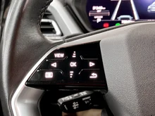 Audi Q4 e-tron 40 e-tron business in MYTHOSSCHWARZ METALLIC