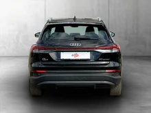 Audi Q4 e-tron 40 e-tron business in MYTHOSSCHWARZ METALLIC