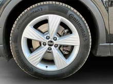 Audi Q4 e-tron 40 e-tron business in MYTHOSSCHWARZ METALLIC