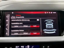 Audi Q4 e-tron 40 e-tron business in MYTHOSSCHWARZ METALLIC