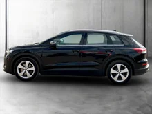 Audi Q4 e-tron 40 e-tron business in MYTHOSSCHWARZ METALLIC
