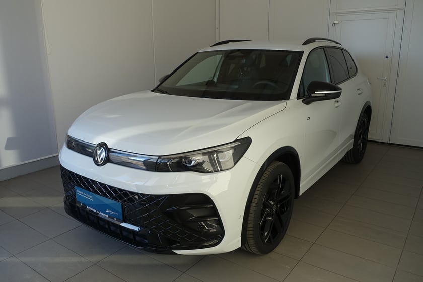 VW Tiguan R-Line eTSI DSG