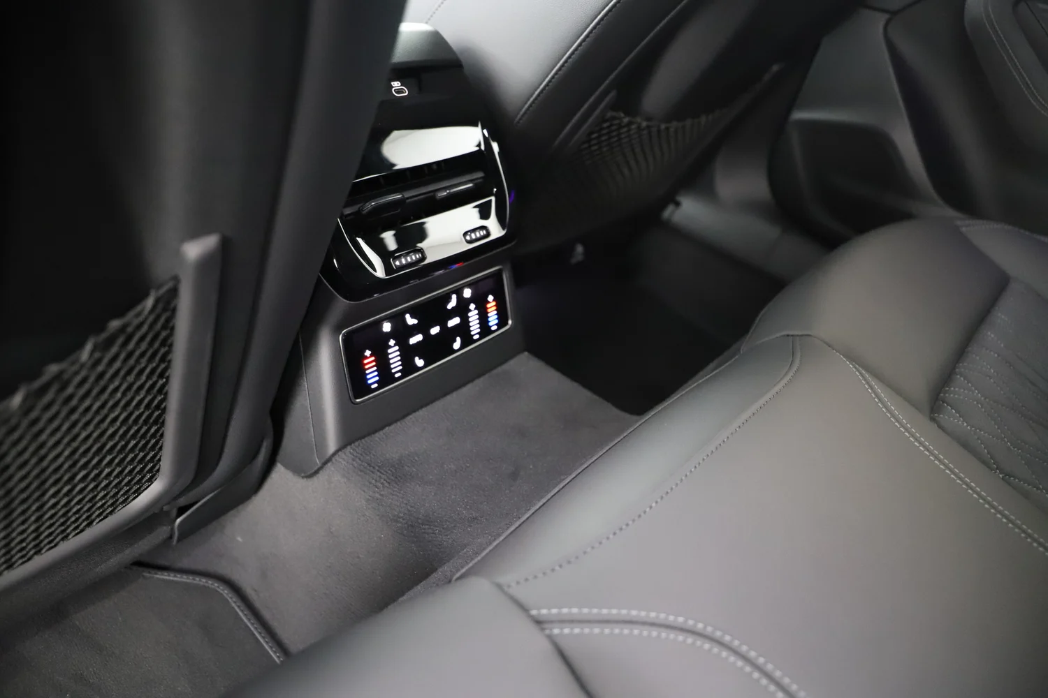 Bild eines Audi A6 Avant quattro TDI 220 kW