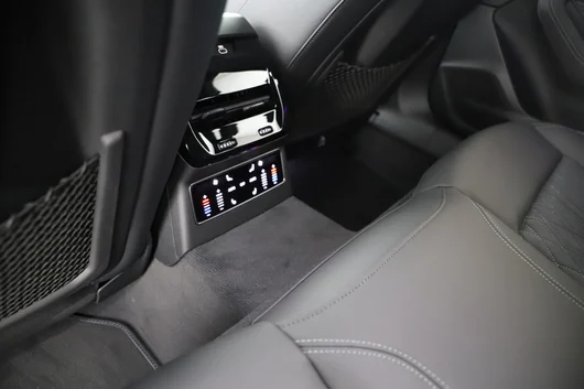 Bild eines Audi A6 Avant quattro TDI 220 kW