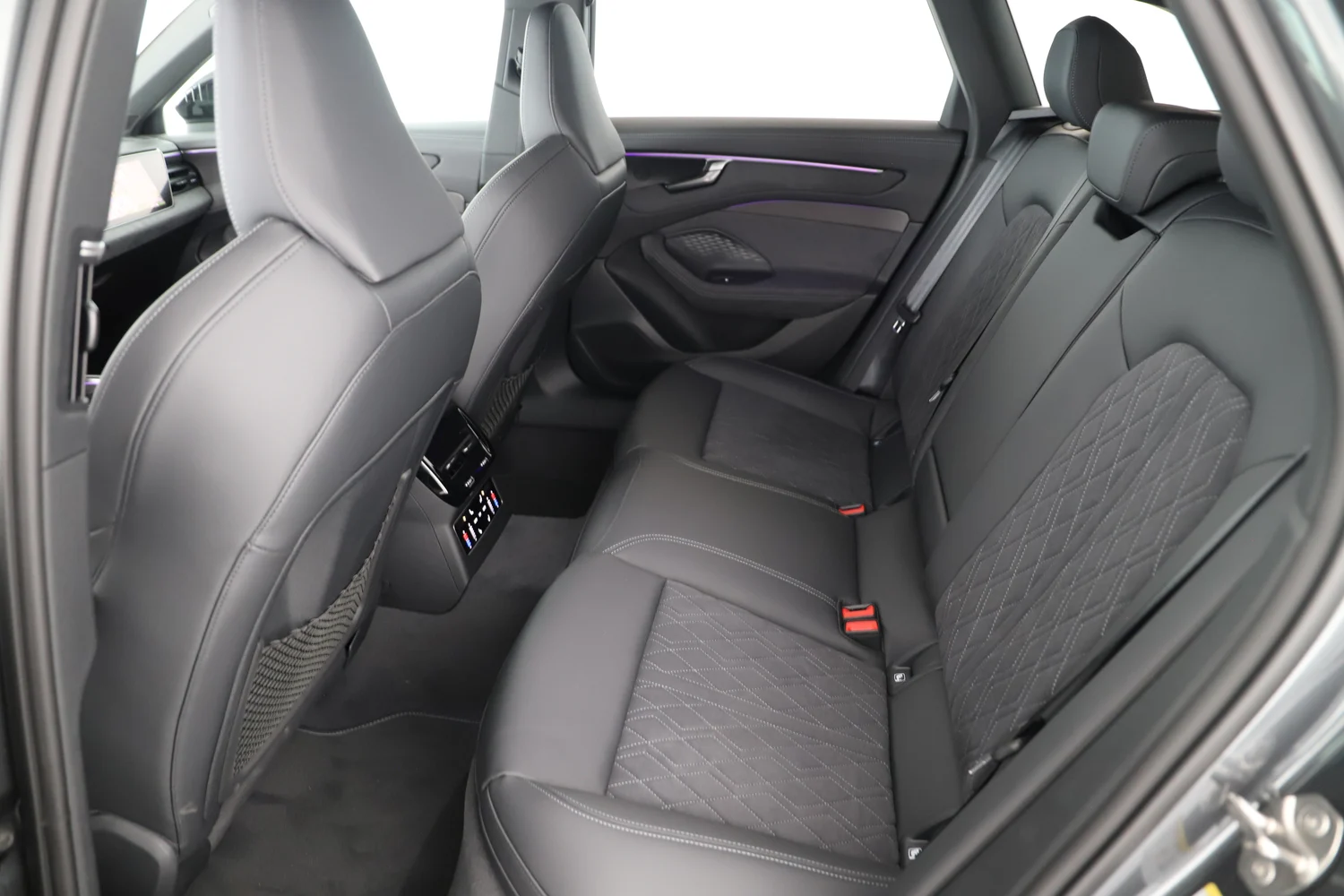 Bild eines Audi A6 Avant quattro TDI 220 kW