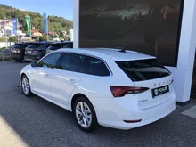 Škoda Octavia Combi Style TDI DSG in 9P Candy-Weiss